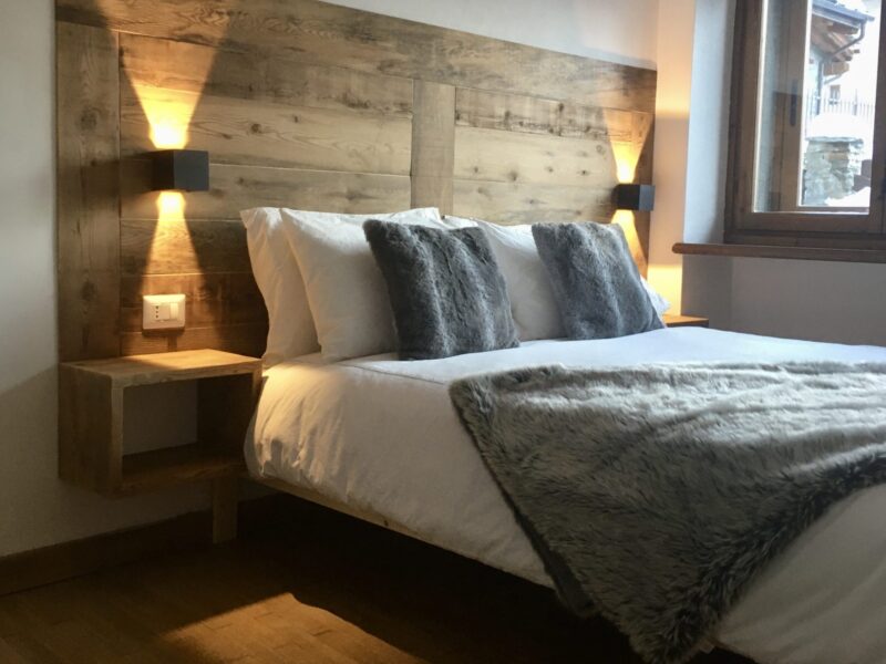 Bedroom, apartment accommodation in modern, luxury chalet style in Sauze d'oulx perfect for your ski holiday