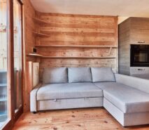 modern living, chalet style apartment accommodation, ski sauze d'oulx