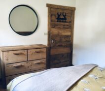 Bedroom, modern luxury and comfort in Chalet style Casa della Figlia, ski holiday apartment central Sauze d'Oulx
