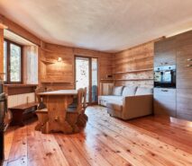 modern living, chalet style apartment accommodation, ski sauze d'oulx