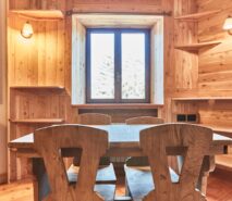 modern dining, chalet style apartment accommodation, ski sauze d'oulx